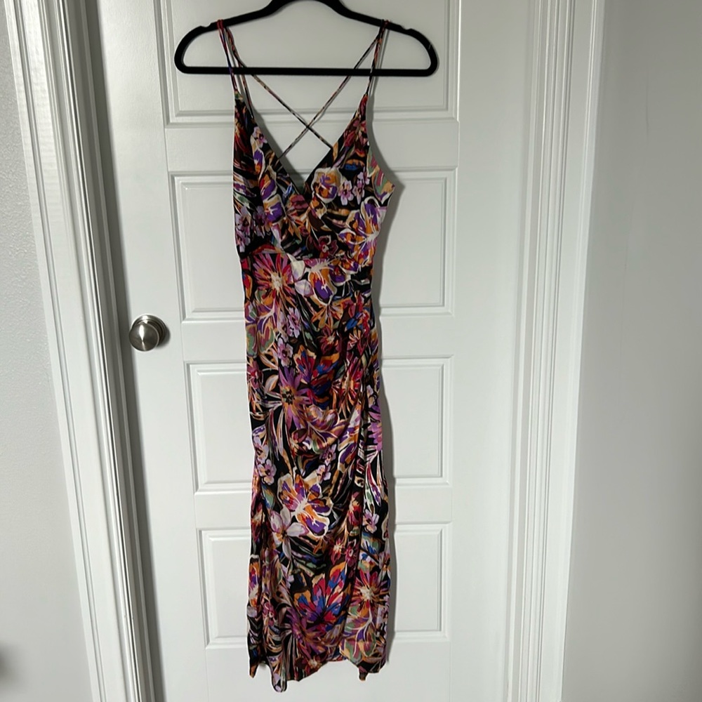 VICI  Date To Remember Satin Floral Wrap Midi Dress - Small
